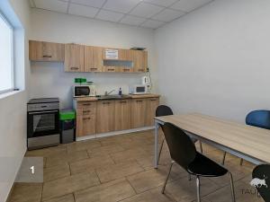Prodej komerční nemovitosti, Zákupy, Nádražní, 3269 m2