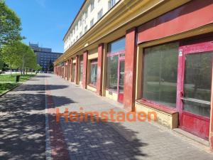 Pronájem obchodního prostoru, Karviná - Nové Město, nám. Budovatelů, 49 m2