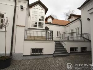 Pronájem bytu 1+1, Praha - Smíchov, U Pernikářky, 27 m2
