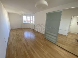 Prodej bytu 2+kk, Praha - Vinohrady, Boleslavská, 72 m2