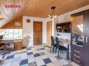 Prodej komerční nemovitosti, Obora, 900 m2