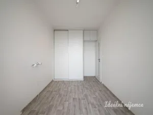 Pronájem bytu 3+1, Praha - Modřany, Poljanovova, 62 m2