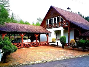Prodej ubytování, Makov, Slovensko, 200 m2