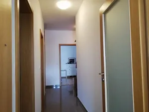 Pronájem bytu 2+kk, Praha - Nusle, Jaurisova, 48 m2