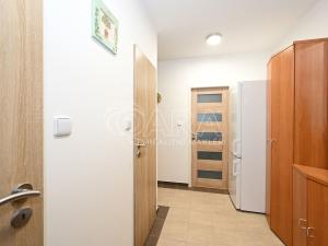 Pronájem bytu 2+kk, Praha - Hostivař, Kozmíkova, 43 m2