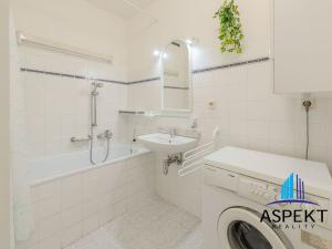 Pronájem bytu 2+1, Praha - Kamýk, Zdislavická, 54 m2
