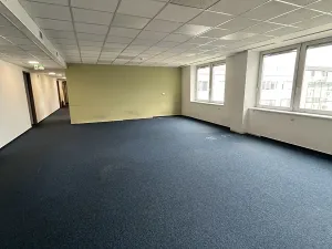 Pronájem kanceláře, Praha - Smíchov, Plzeňská, 360 m2