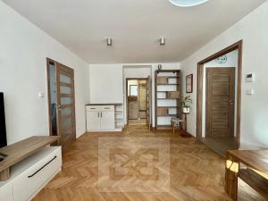 Pronájem bytu 2+1, Rousínov, V Sídlišti, 61 m2