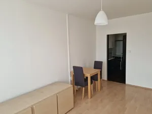Pronájem bytu 2+kk, Praha - Kobylisy, Famfulíkova, 44 m2
