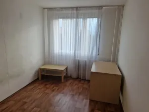 Pronájem bytu 2+kk, Praha - Kobylisy, Famfulíkova, 44 m2