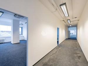 Pronájem kanceláře, Praha - Holešovice, Dělnická, 310 m2