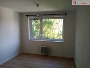 Pronájem bytu 2+kk, Děčín - Děčín III-Staré Město, Zelená, 36 m2