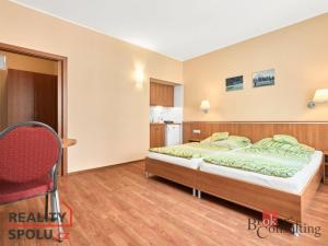 Prodej ubytování, Karlovy Vary - Bohatice, U Trati, 480 m2