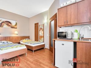 Prodej ubytování, Karlovy Vary - Bohatice, U Trati, 480 m2