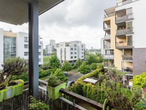 Pronájem bytu 3+kk, Praha - Hrdlořezy, V třešňovce, 85 m2