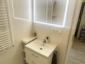 Pronájem bytu 1+1, Praha - Vršovice, Sámova, 36 m2