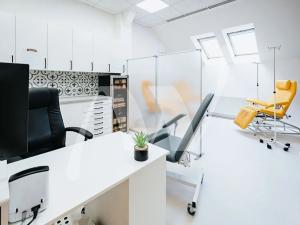 Pronájem ordinace, Praha - Vinohrady, Legerova, 240 m2