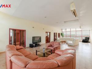 Prodej obchodního prostoru, Havířov - Šumbark, U Nádraží, 654 m2