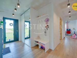 Prodej rodinného domu, Krásensko, 183 m2