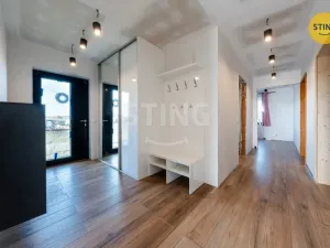 Prodej rodinného domu, Krásensko, 183 m2