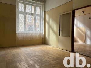 Prodej bytu 4+1, Karlovy Vary, Jaltská, 100 m2