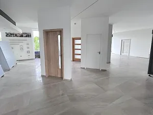 Pronájem obchodního prostoru, Cheb, Podnikatelská, 360 m2