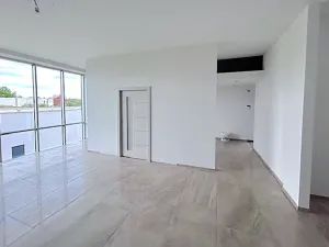 Pronájem kanceláře, Cheb, Podnikatelská, 360 m2