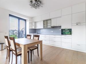 Pronájem bytu 3+kk, Praha - Libeň, Menclova, 93 m2