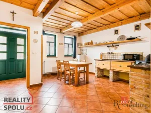 Prodej rodinného domu, Perná, 403 m2