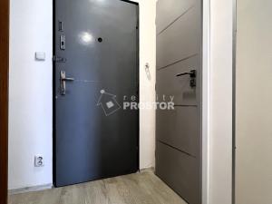 Prodej bytu 2+kk, Praha - Prosek, Vysočanská, 45 m2
