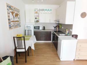 Prodej bytu 2+kk, Plzeň - Jižní Předměstí, Goldscheiderova, 58 m2