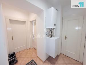 Pronájem bytu 2+kk, Praha - Karlín, Křižíkova, 53 m2