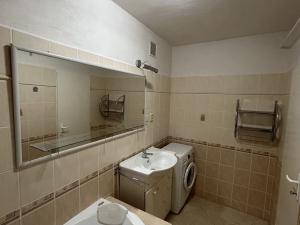 Pronájem bytu 2+kk, Strážnice, Ořechovka, 62 m2