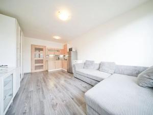 Prodej bytu 1+kk, Praha - Žižkov, Na Jarově, 25 m2