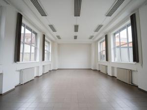 Pronájem obchodního prostoru, Sušice, náměstí Svobody, 188 m2
