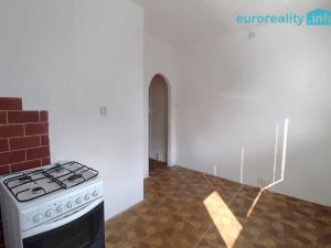 Prodej bytu 3+1, Česká Lípa, Bardějovská, 70 m2