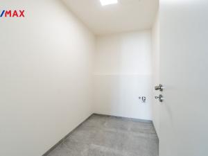 Pronájem bytu 2+kk, Praha - Modřany, Mezi vodami, 89 m2