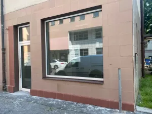 Pronájem obchodního prostoru, Děčín, Husovo nám., 32 m2