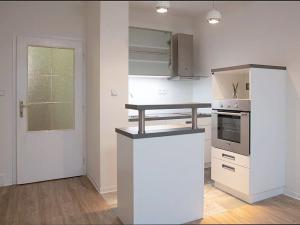 Pronájem bytu 2+kk, Praha - Modřany, Jordana Jovkova, 41 m2