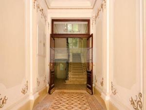 Prodej půdního prostoru, Karlovy Vary, Sadová, 150 m2