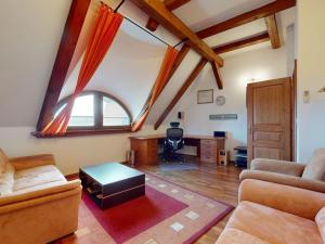 Prodej rodinného domu, Svatá, 576 m2