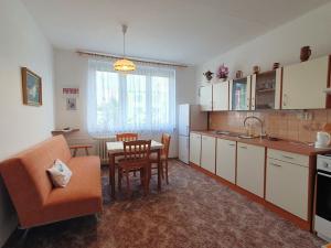 Pronájem bytu 1+1, Praha, Bělinského, 36 m2