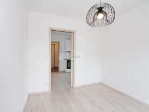 Pronájem bytu 2+kk, Praha - Bohnice, Pekařova, 35 m2