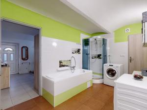 Prodej rodinného domu, Knovíz, 170 m2