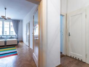 Pronájem bytu 2+kk, Praha - Vršovice, Oblouková, 43 m2
