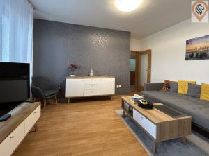 Pronájem bytu 2+kk, Praha - Strašnice, Názovská, 54 m2