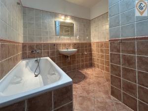 Pronájem bytu 2+kk, Praha - Strašnice, Názovská, 54 m2