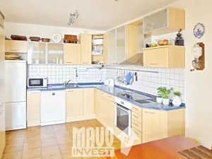 Pronájem bytu 4+kk, Praha - Vysočany, Sokolovská, 123 m2