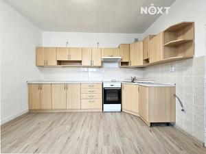 Pronájem bytu 2+1, Pardubice, náměstí Dukelských hrdinů, 58 m2