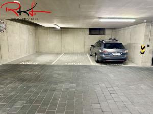 Pronájem garáže, Praha, U Sluncové, 14 m2